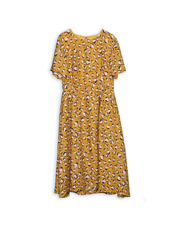 DEVOI Dorothy dress in printed mustard Pink Leopard. Short sleeves. Finishes at the knee. Front view