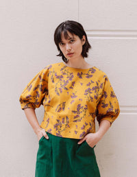DEVOI Valerie women's linen Top in the hand-painted Scalavender print. Front view