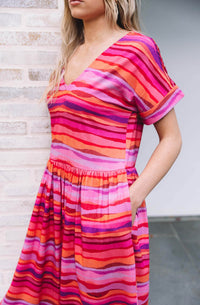 DEVOI Kayleigh dress in Sunet Tide printed 100% Organic Cotton jersey. Side front view
