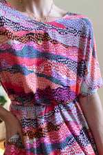 DEVOI printed Anna dress is your day-to-night go to! It's a super comfy, slouchy A-line dress with raglan sleeves with side seam pockets